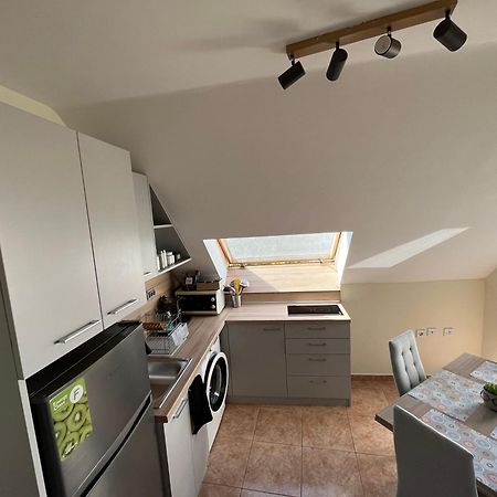 Apartment Happy Holiday 2 بورغاس المظهر الخارجي الصورة